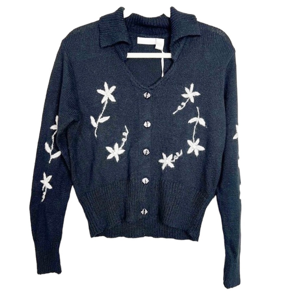 Whitewash Ladimir black and white floral stitch cardigan sweater size Medium - Picture 2 of 16